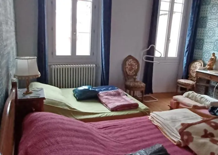 Chez Virginie - Du Bourg * Lurdy