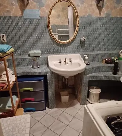 Chez Virginie - Du Bourg * لورد