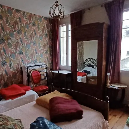 Chez Virginie - Du Bourg ホームステイ *