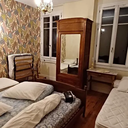 Chez Virginie - Du Bourg * لورد